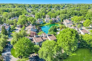 83 Kristin Ln, Hauppauge, NY 11788 - Photo 5