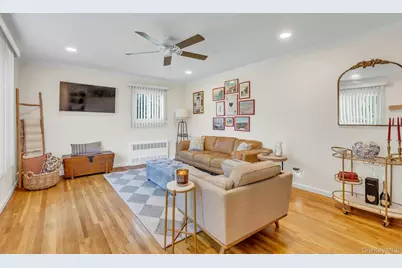 294 Edmunton Drive #k19, North Babylon, NY 11703 - Photo 5