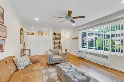 294 Edmunton Drive #k19, North Babylon, NY 11703 - Photo 9