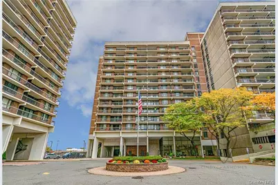 152-18 Union Turnpike #7 P, Flushing, NY 11367 - Photo 3