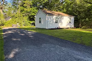 40 Fulton Ave, Mastic, NY 11950 - Photo 7