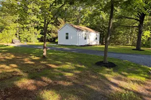 40 Fulton Ave, Mastic, NY 11950 - Photo 3