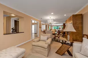 51 Wimbledon Dr, Roslyn, NY 11576 - Photo 13