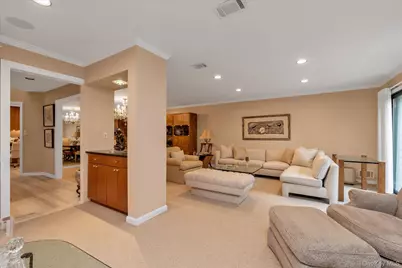 51 Wimbledon Drive, Roslyn, NY 11576 - Photo 15