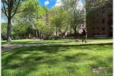 150-29 72 Rd #3L, Flushing, NY 11367 - Photo 17
