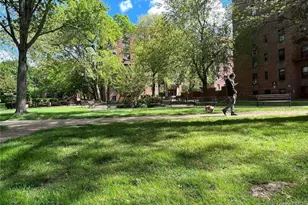 150-29 72nd Rd, Flushing, NY 11367 - Photo 17