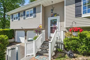 17 Joyce Dr, Riverhead, NY 11901 - Photo 3