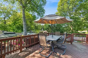 17 Joyce Dr, Riverhead, NY 11901 - Photo 23