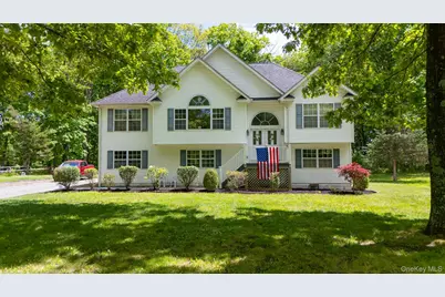 41 W Old Farm Road, Hopewell Junction, NY 12533 - Photo 1