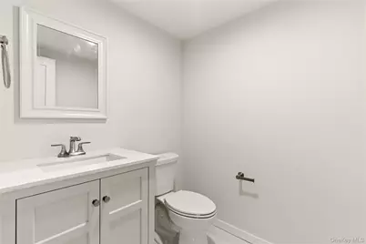13 Evelyn Avenue, Westbury, NY 11590 - Photo 27