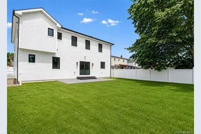 2412 Amherst Street, East Meadow, NY 11554 - Photo 33