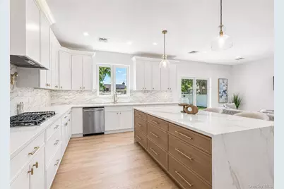 2412 Amherst Street, East Meadow, NY 11554 - Photo 9