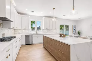 2412 Amherst St, East Meadow, NY 11554 - Photo 9