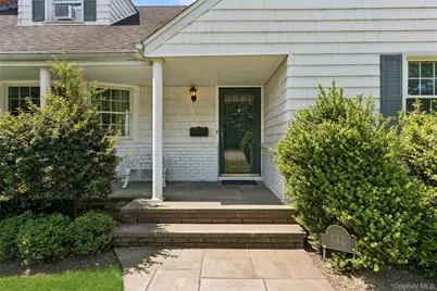 142 Rockaway Avenue, Garden City, NY 11530 - Photo 3