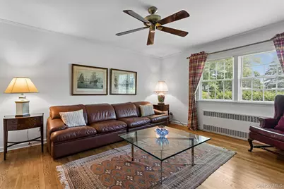 142 Rockaway Avenue, Garden City, NY 11530 - Photo 17