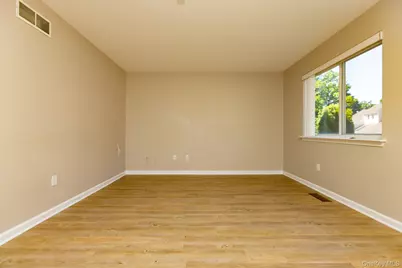 202 Crystal Hill Lane, Poughkeepsie, NY 12603 - Photo 19