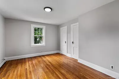 205 Roslyn Road, Mineola, NY 11501 - Photo 17