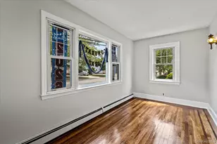 205 Roslyn Rd, Mineola, NY 11501 - Photo 13