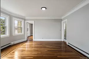 205 Roslyn Rd, Mineola, NY 11501 - Photo 15