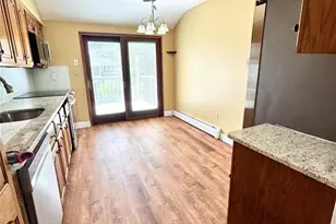 255 Brookside Ct, Copiague, NY 11726 - Photo 5
