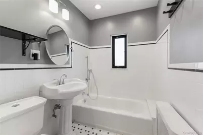 7712 83rd Street, Glendale, NY 11385 - Photo 15