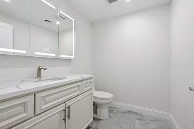 19412 Dunton Avenue, Hollis, NY 11423 - Photo 37