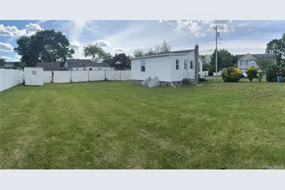 717 6th Street, West Babylon, NY 11704 - Photo 41