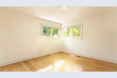 675 Dicks Point Road, Cutchogue, NY 11935 - Photo 21
