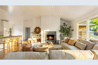 675 Dicks Point Road, Cutchogue, NY 11935 - Photo 3