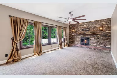 62 Oceanview Boulevard, Manorville, NY 11949 - Photo 41