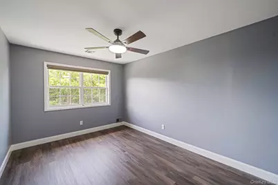 62 Oceanview Boulevard, Manorville, NY 11949 - Photo 29