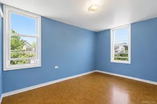12-25 119th St, College Point, NY 11356 - Photo 7