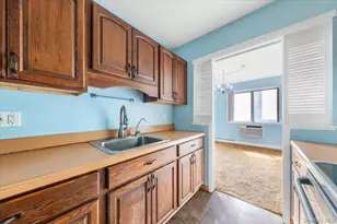 8 Loudon Dr, Fishkill, NY 12524 - Photo 9