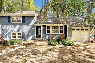 153 Parkwood Dr, Shirley, NY 11967 - Photo 3
