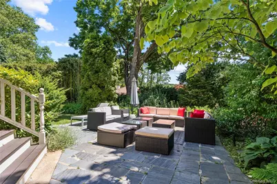 19 Howe Place, Bronxville, NY 10708 - Photo 29