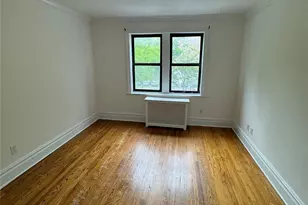 10 Wright Pl, Scarsdale, NY 10583 - Photo 9