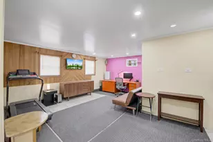 211 Cantiague Rock Rd, Westbury, NY 11590 - Photo 21