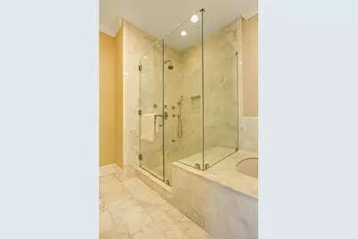 1000 Royal Court #1105, North Hills, NY 11030 - Photo 31