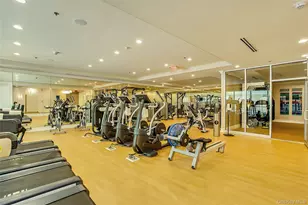 1000 Royal Ct, North Hills, NY 11030 - Photo 35