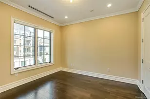 1000 Royal Ct, North Hills, NY 11030 - Photo 23