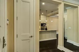 1000 Royal Ct, North Hills, NY 11030 - Photo 7