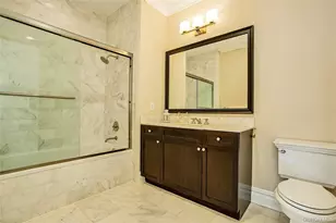 1000 Royal Ct, North Hills, NY 11030 - Photo 25