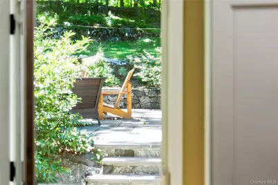 105 Cross Ridge, Chappaqua, NY 10514 - Photo 9