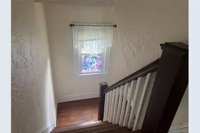 5 York Place, Merrick, NY 11566 - Photo 7