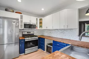 45 Sheraton Dr, Poughkeepsie, NY 12601 - Photo 7