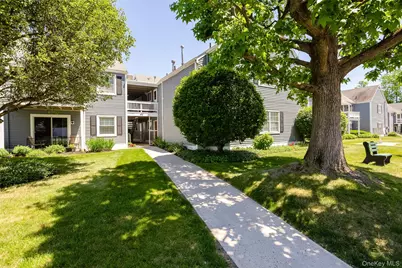 302 Commons Way #G, Fishkill, NY 12524 - Photo 1