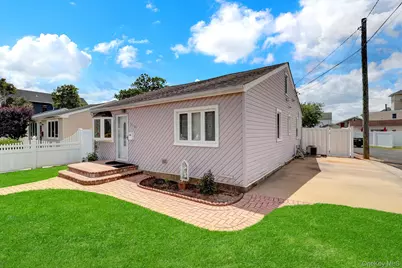 3104 Royal Avenue, Oceanside, NY 11572 - Photo 3