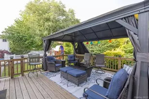 299 Mt Vernon Ave, Medford, NY 11763 - Photo 23