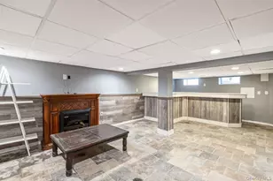 299 Mt Vernon Ave, Medford, NY 11763 - Photo 15
