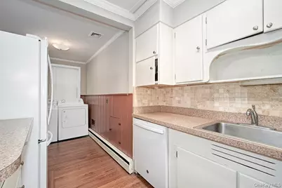 910 Linda Avenue, Thornwood, NY 10594 - Photo 13